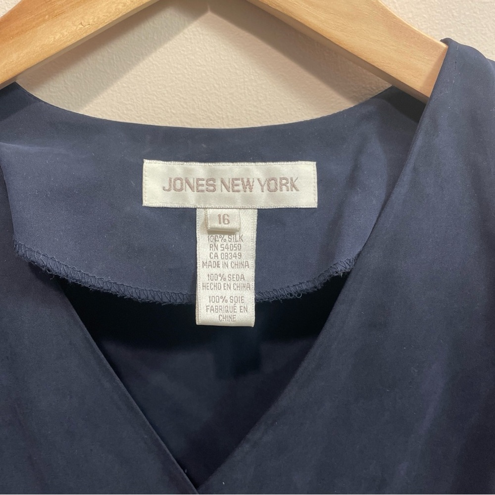 Silk Jones New York Deep Blue Top